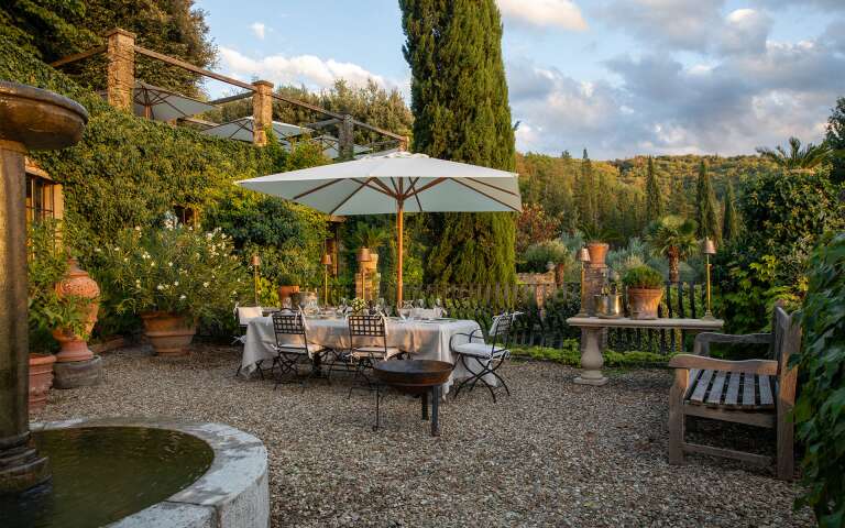 Limonaia, al fresco dining table